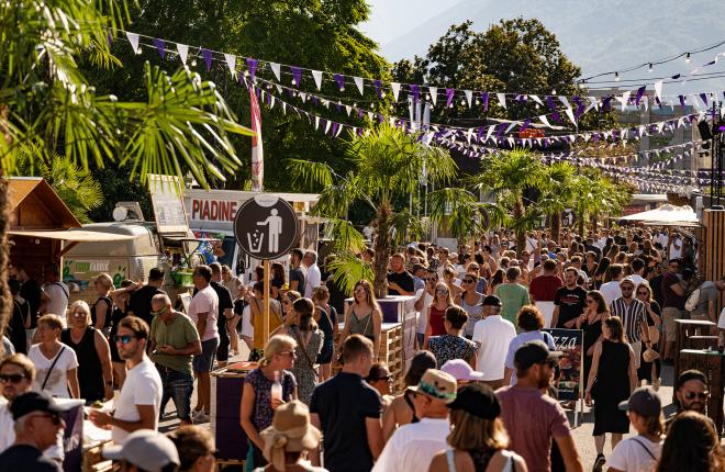 Moon & Stars Piazza Grande Locarno