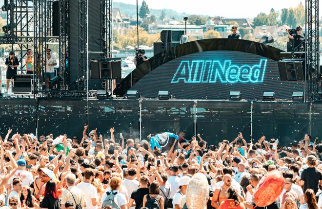 Street Parade Center Stage